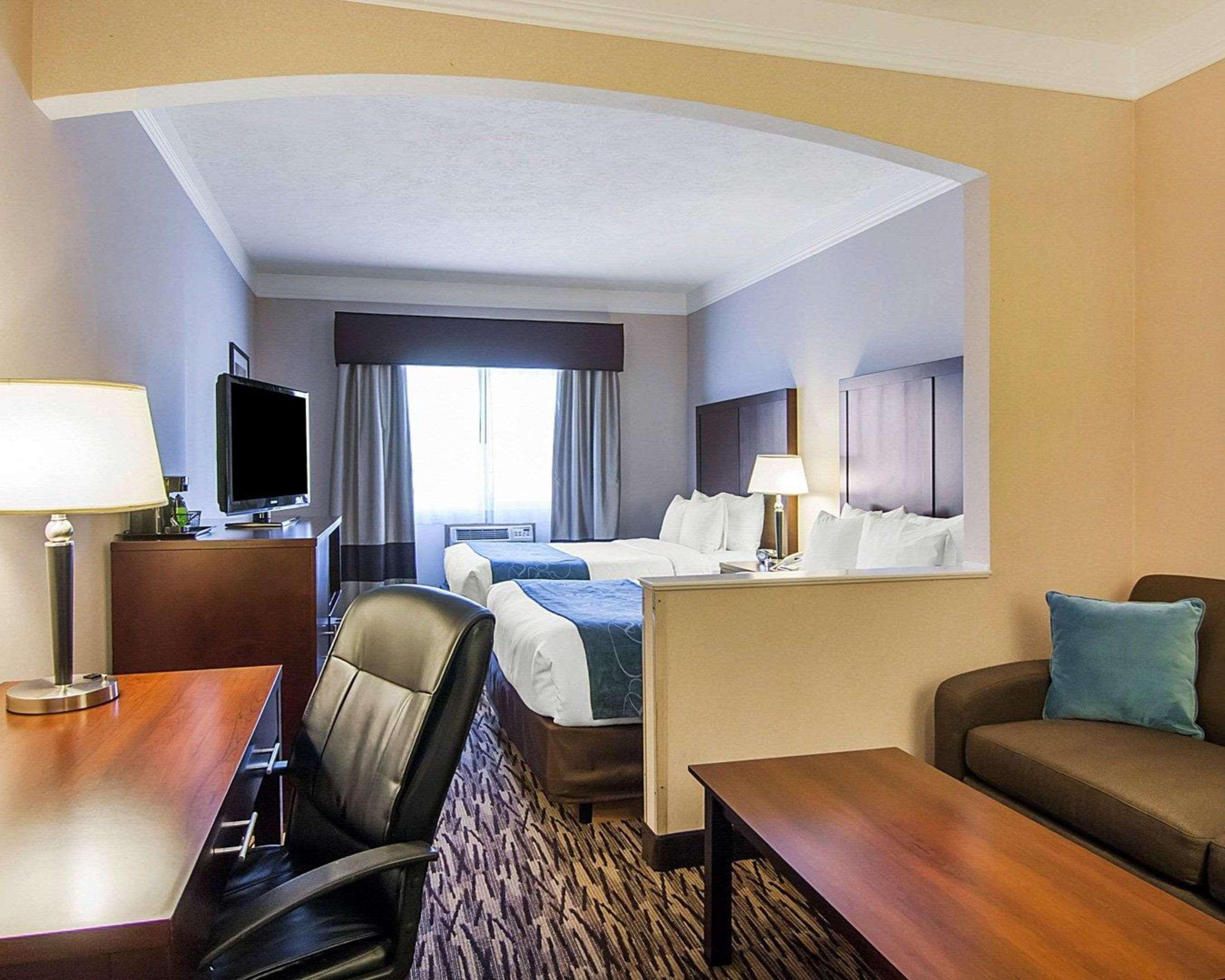 Comfort Suites Сейлем Екстер'єр фото