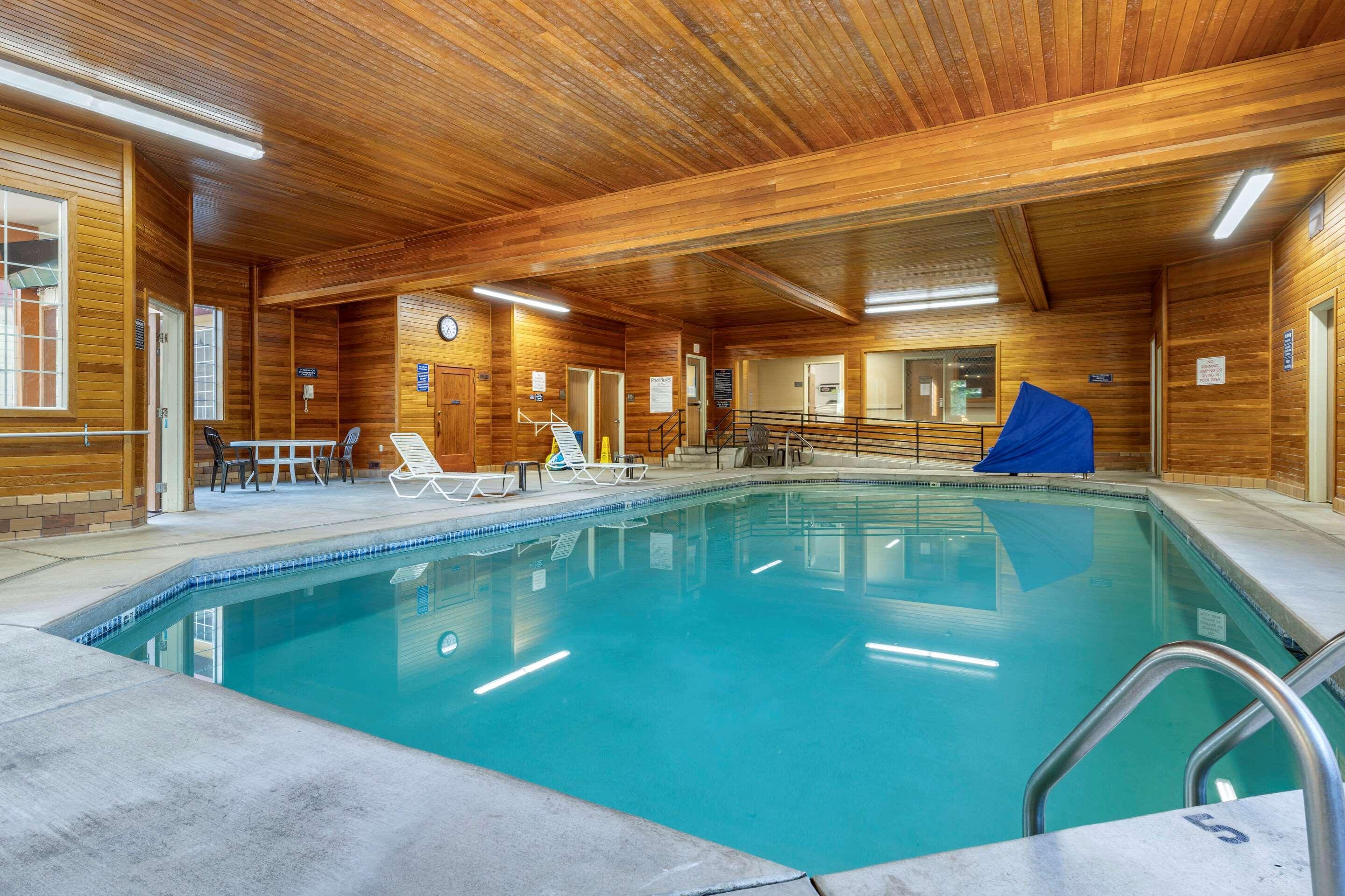 Comfort Suites Сейлем Екстер'єр фото