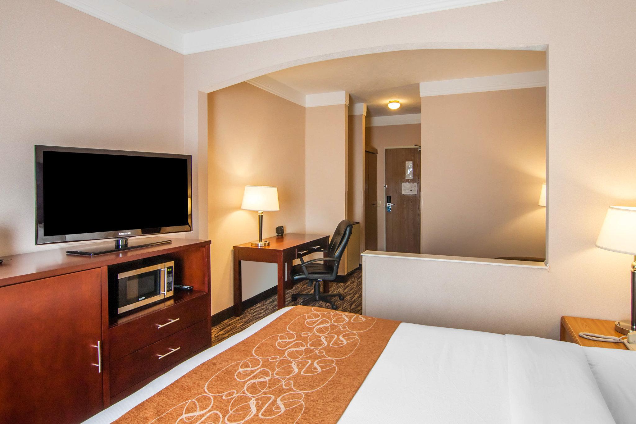 Comfort Suites Сейлем Екстер'єр фото