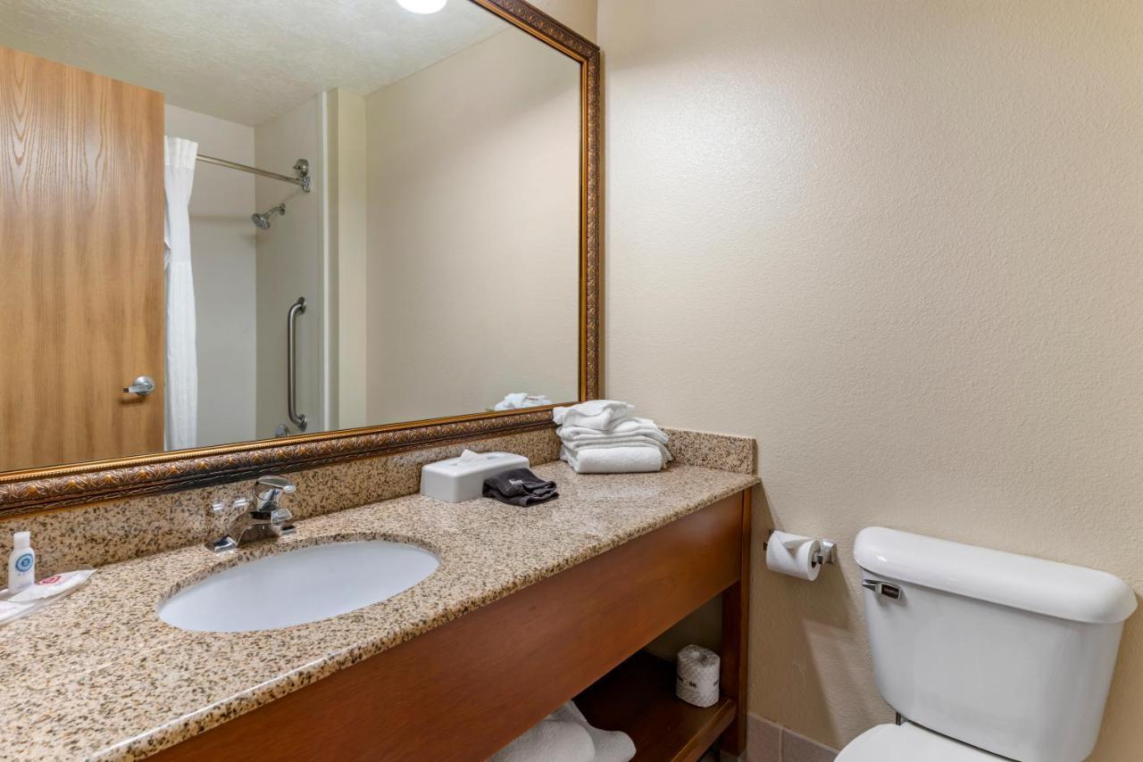 Comfort Suites Сейлем Екстер'єр фото