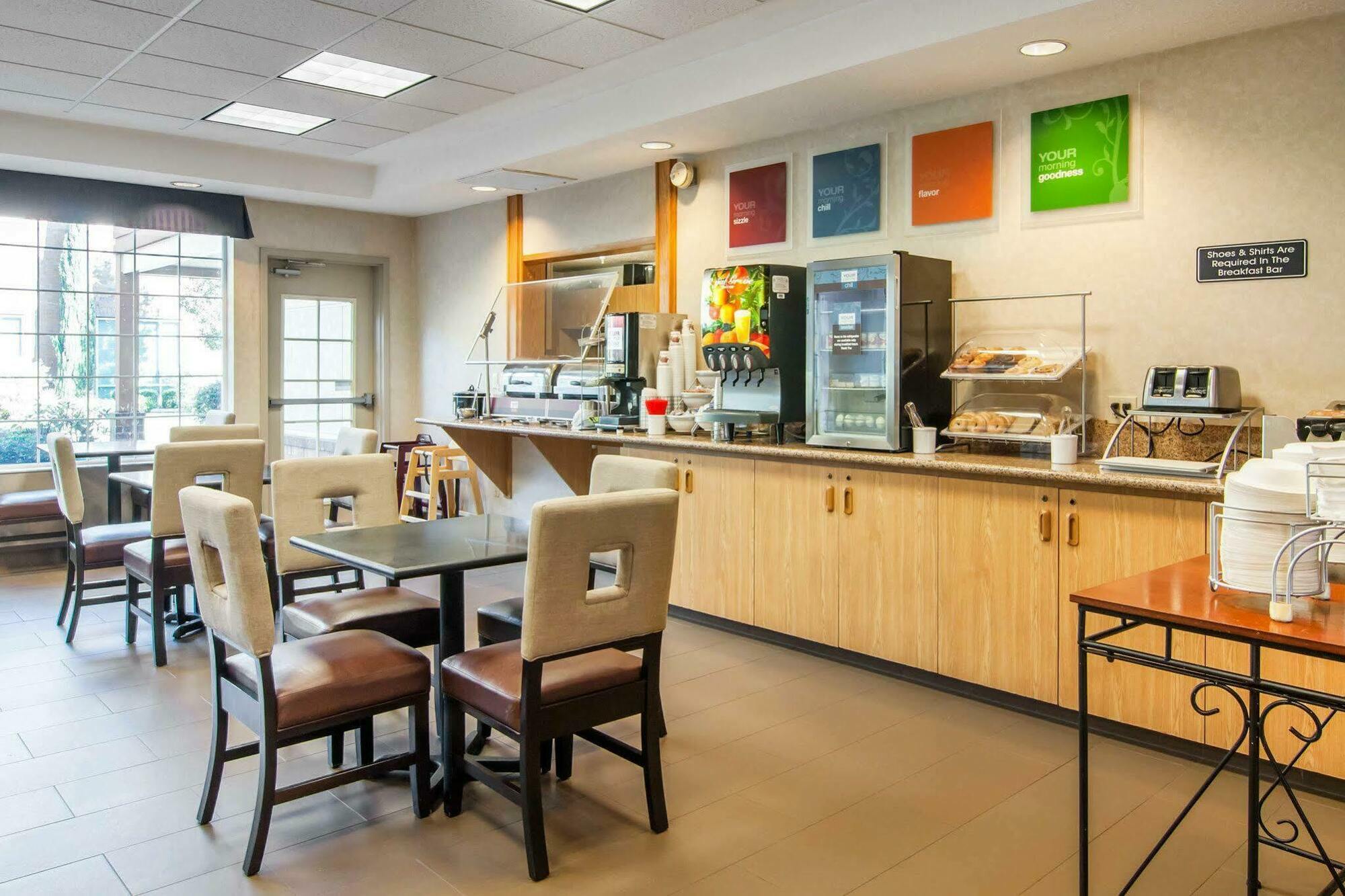 Comfort Suites Сейлем Екстер'єр фото